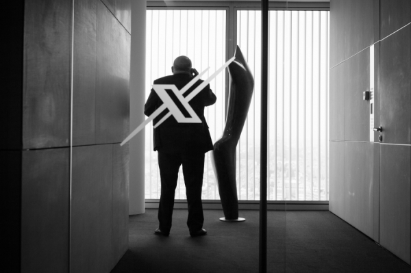 Photograph Sander De Wilde Jean Luc Dehaene on One Eyeland